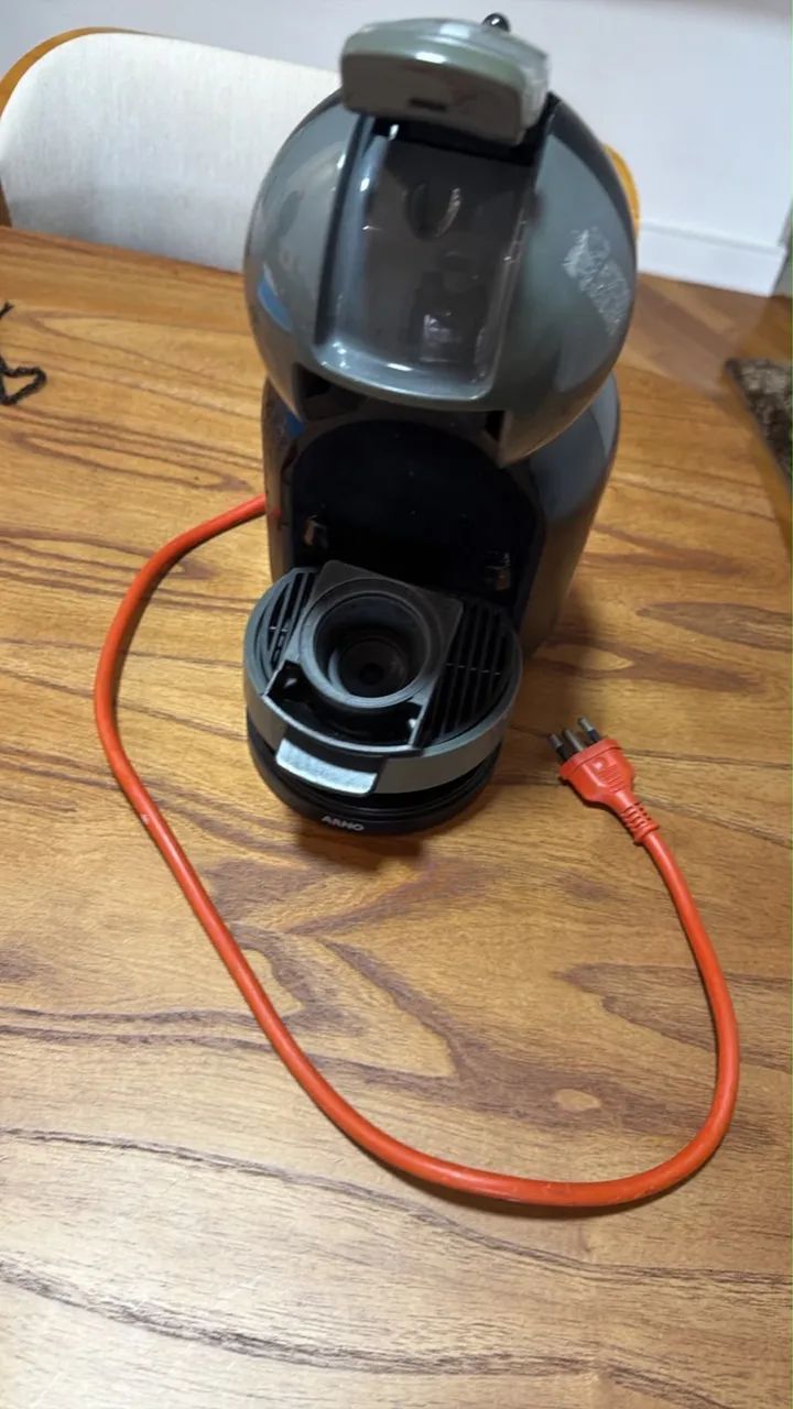 Cafeteira dolce gusto automática 