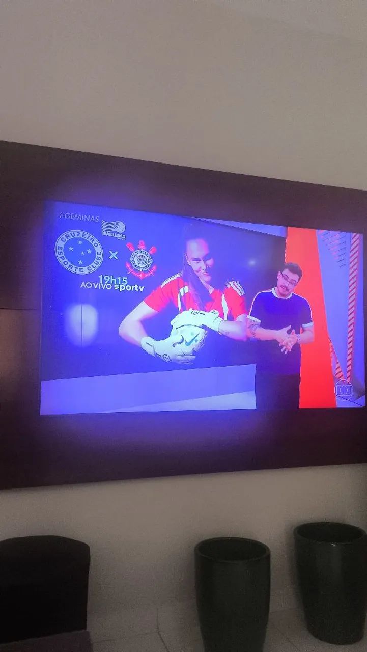 Vendo TV Samsung 65 polegadas 4k led cristal  - Foto 2