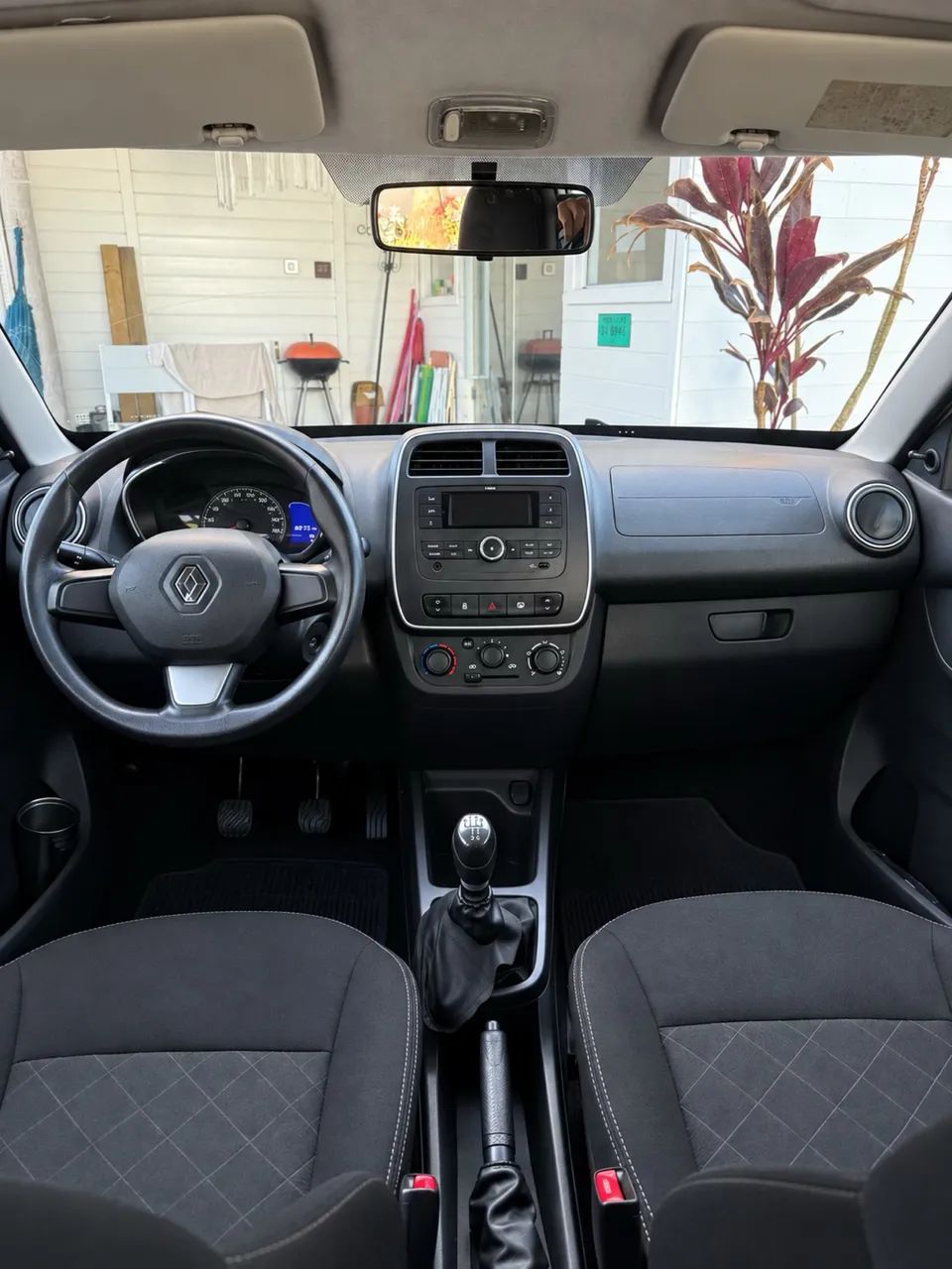 Renault Kwid Zen 1.0 Flex 12V 5P Mec. 2018 - Foto 2