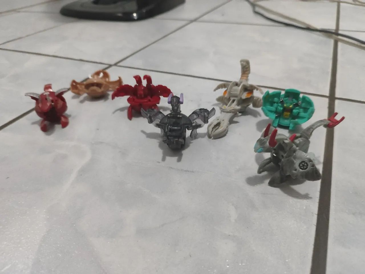 Lote bakugan  - Foto 3