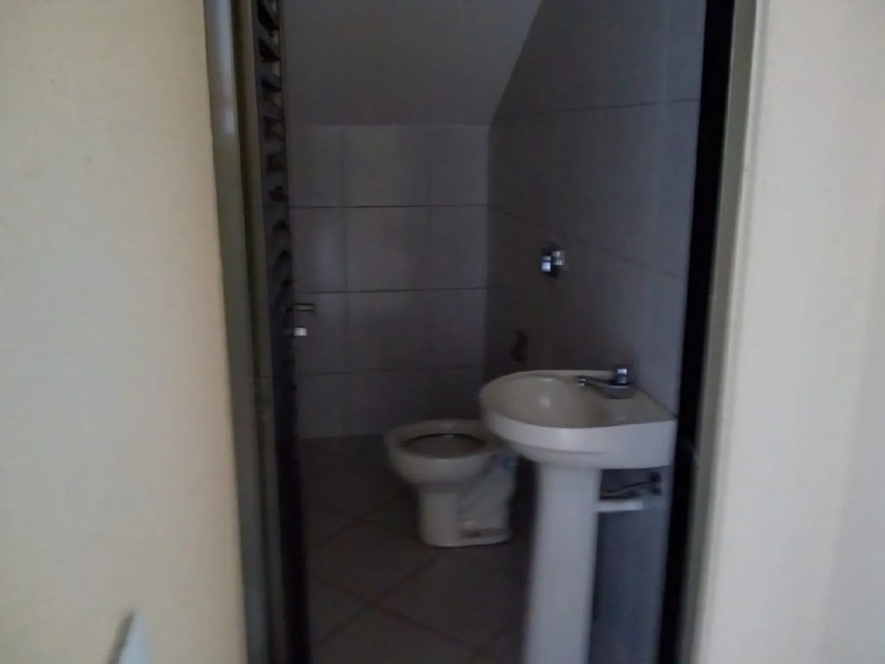 Locação de Comercial / Sala na cidade de ARAPONGAS - Foto 5