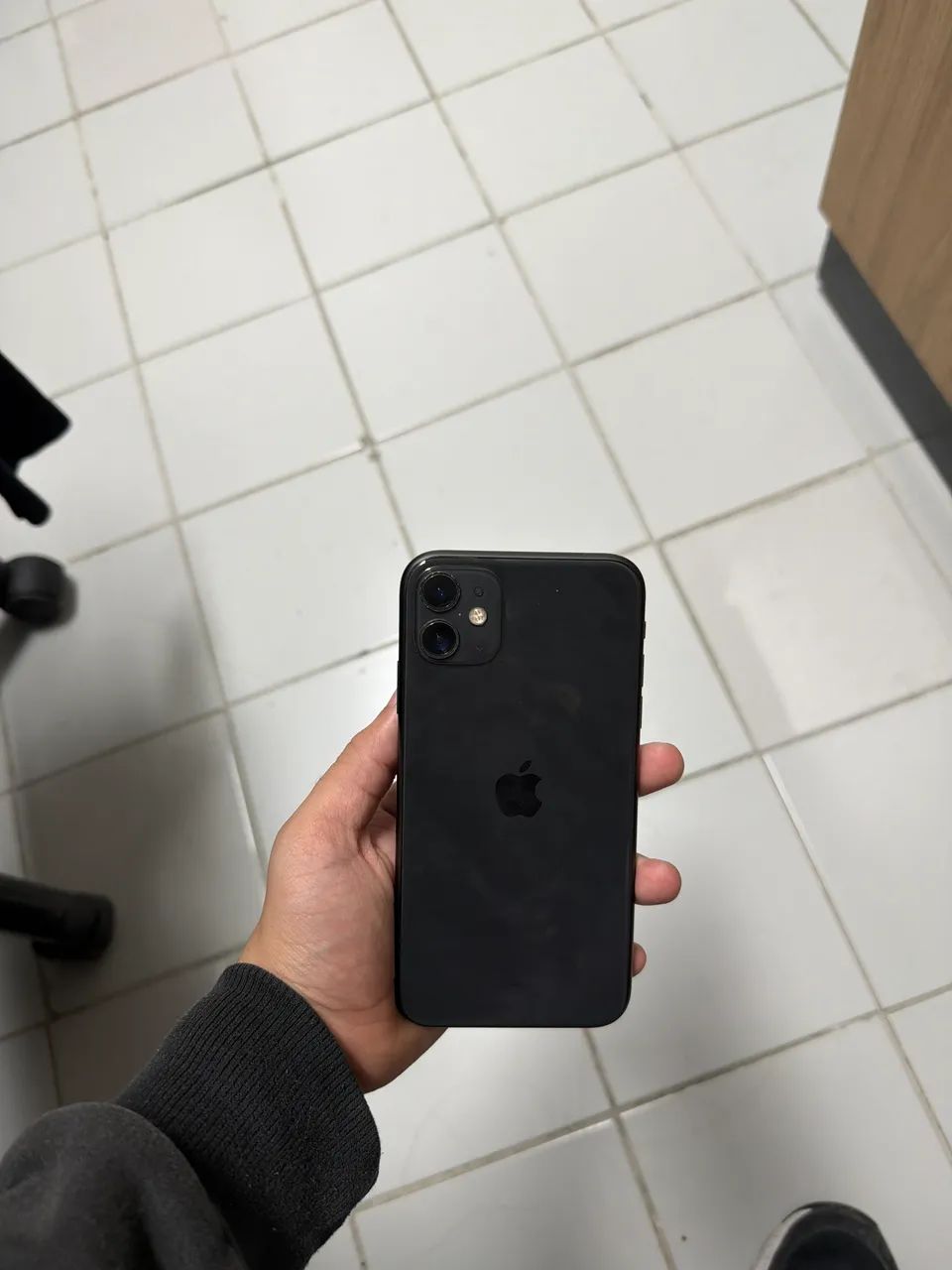 IPHONE 11 64 GB - Foto 2