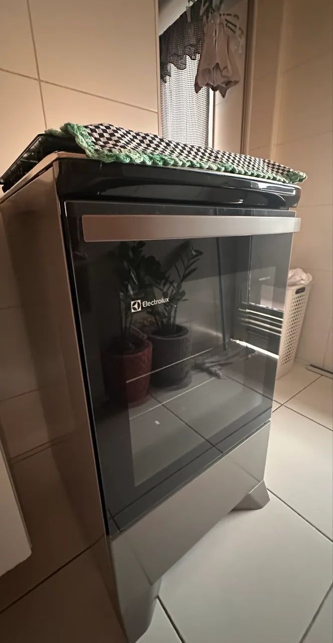 Fogão Eletrolux 4 bocas  - Foto 3