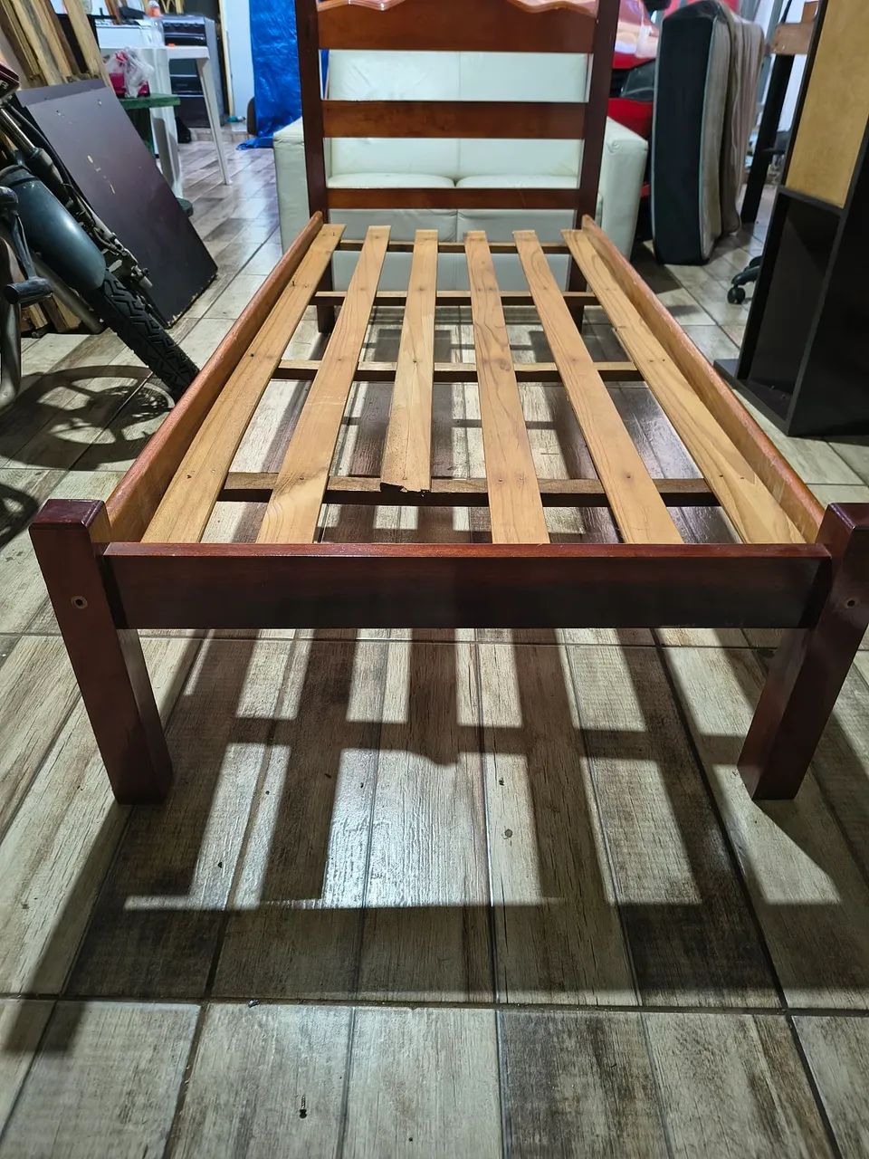 Cama de madeira solteiro - Foto 2