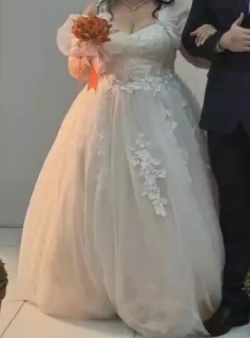 Vestido de noiva  e festas - Foto 4