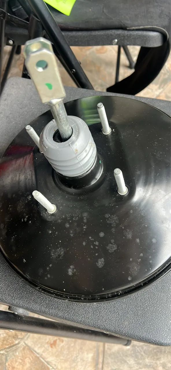 Hidrovaco de freio Iveco  - Foto 2