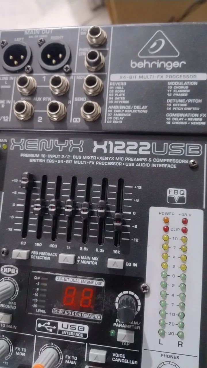 Mesa de som Behringer 12 canais - Foto 3