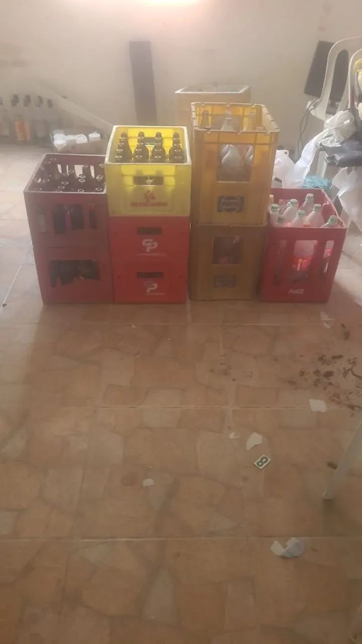 Vende-se vasilhames