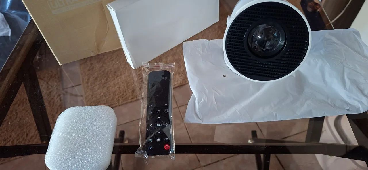 Novo. Projetor 4k para vc assistir jog, festas eventos . Entrego confira - Foto 4