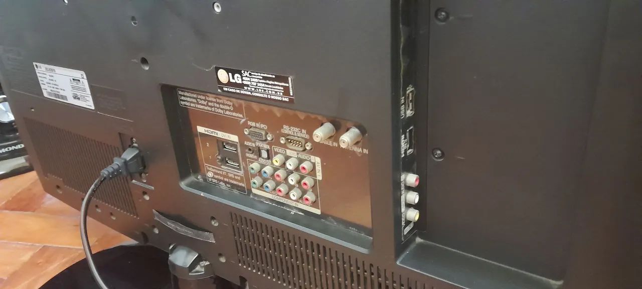 Tv lg 32 polegadas digital funcionando tudo - Foto 4