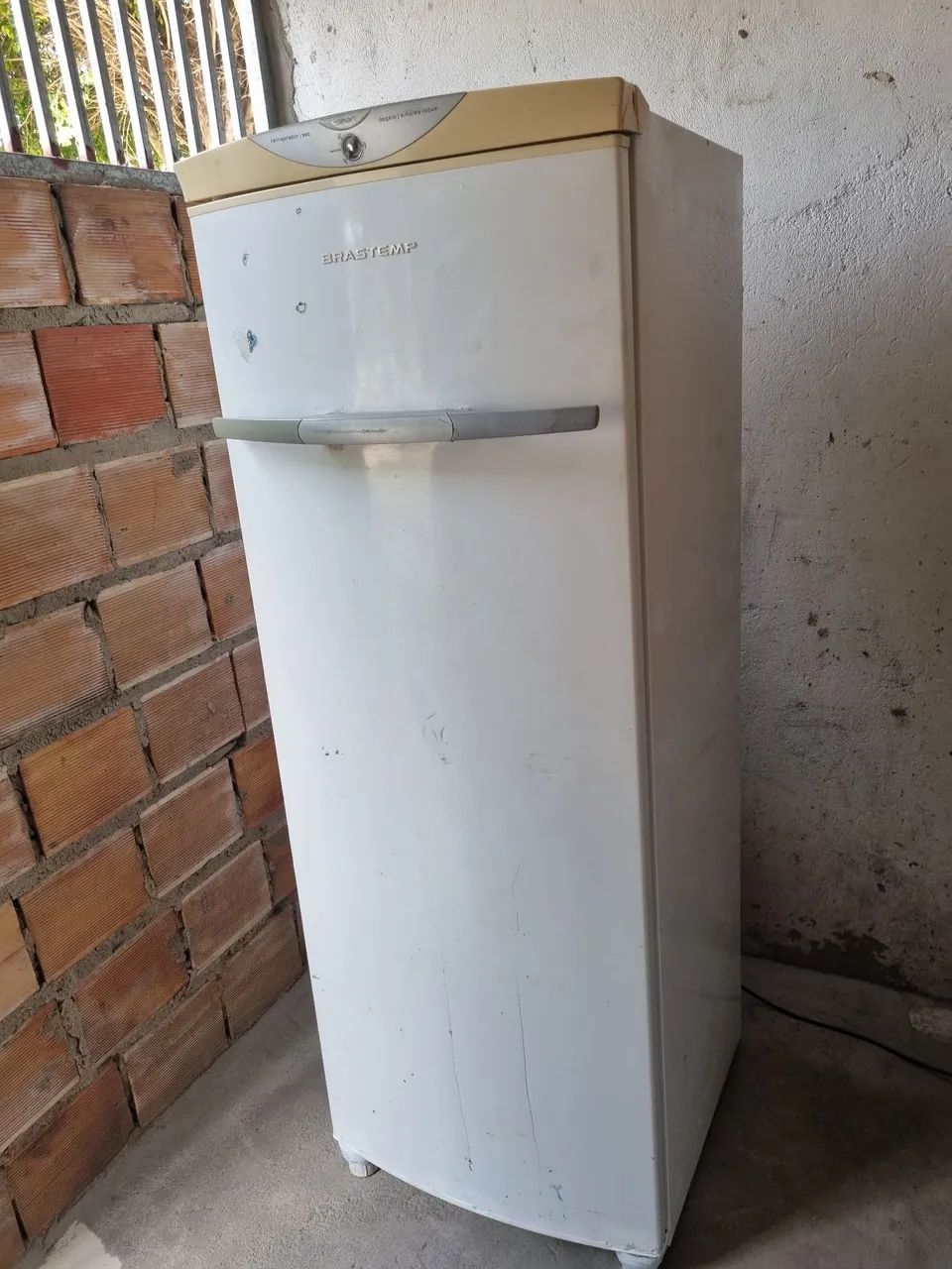 Geladeira bem consevada - Foto 3