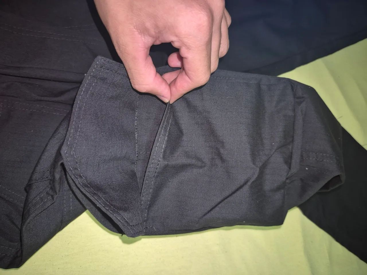 Calça Cargo Preta Com Cós Elástico - Foto 5