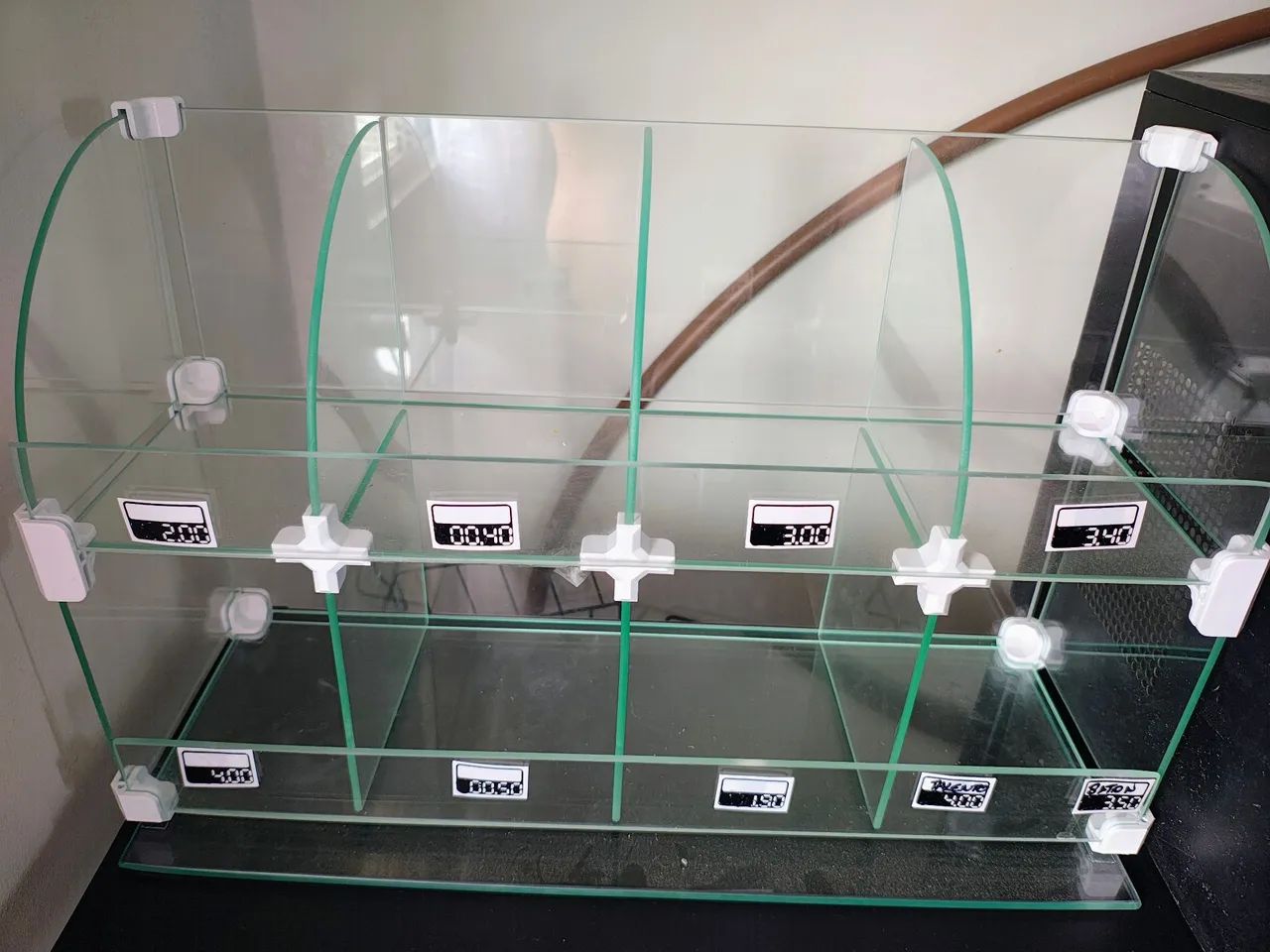 Expositores de balas e chicletes 