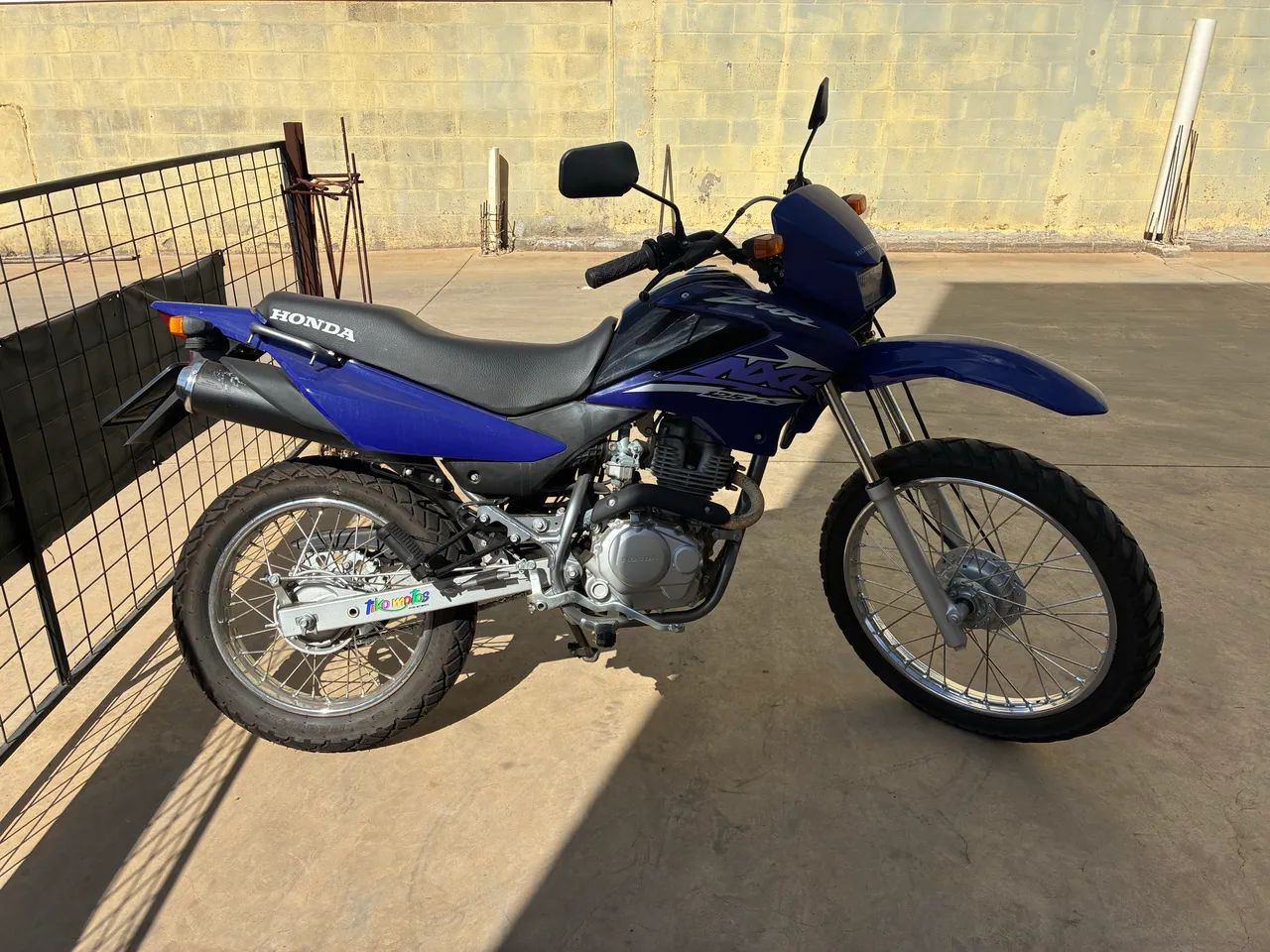 Vendo Bros 125 2004 - Foto 2