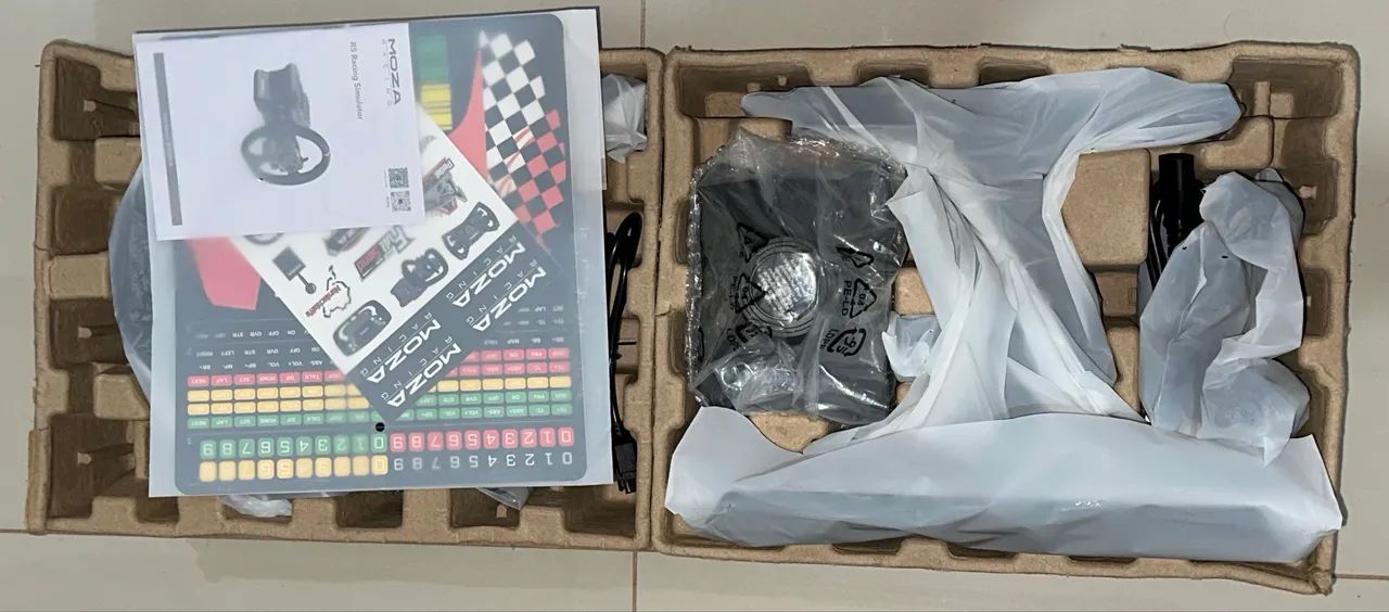 Volante Sim Racing Moza R5 bundle Novo