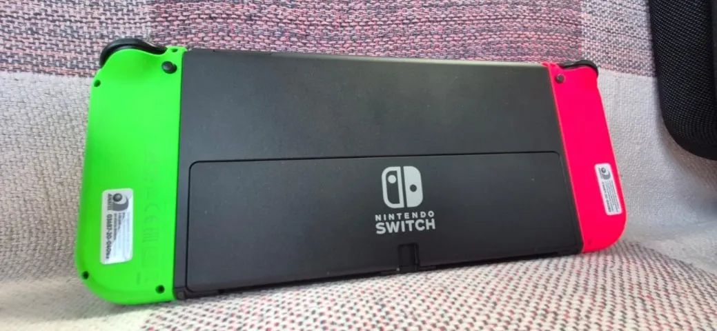 Nintendo Switch Oled 4 controles e case - Foto 5