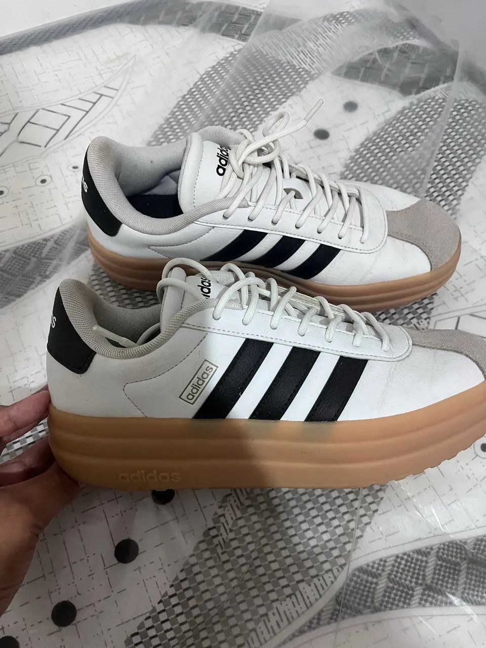 Tênis adidas  - Foto 2