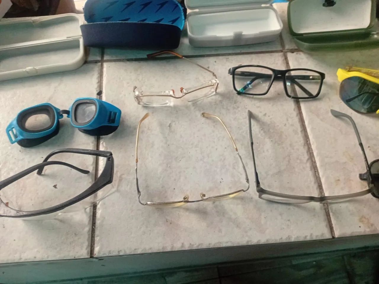 R$45 Lote de 10 óculos, USADOS - Foto 3