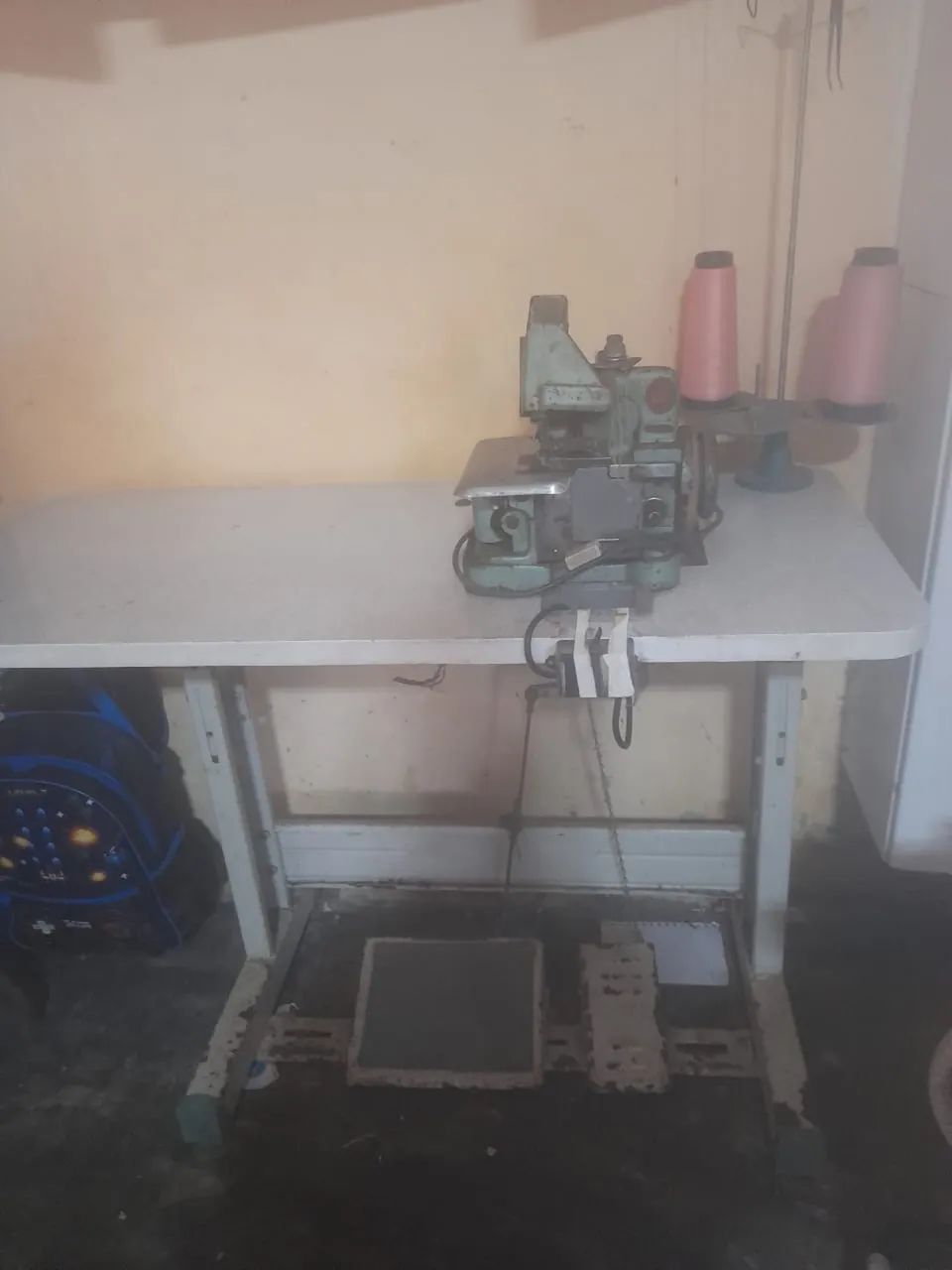 Máquina de costura industrial 