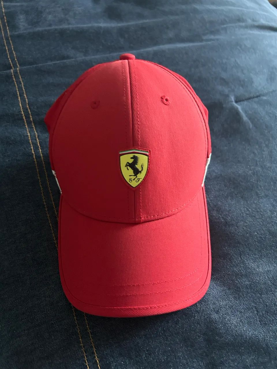 Boné Ferrari 