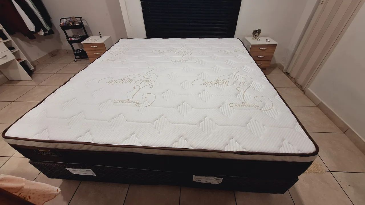 Vende-se Cama King size R$2.200