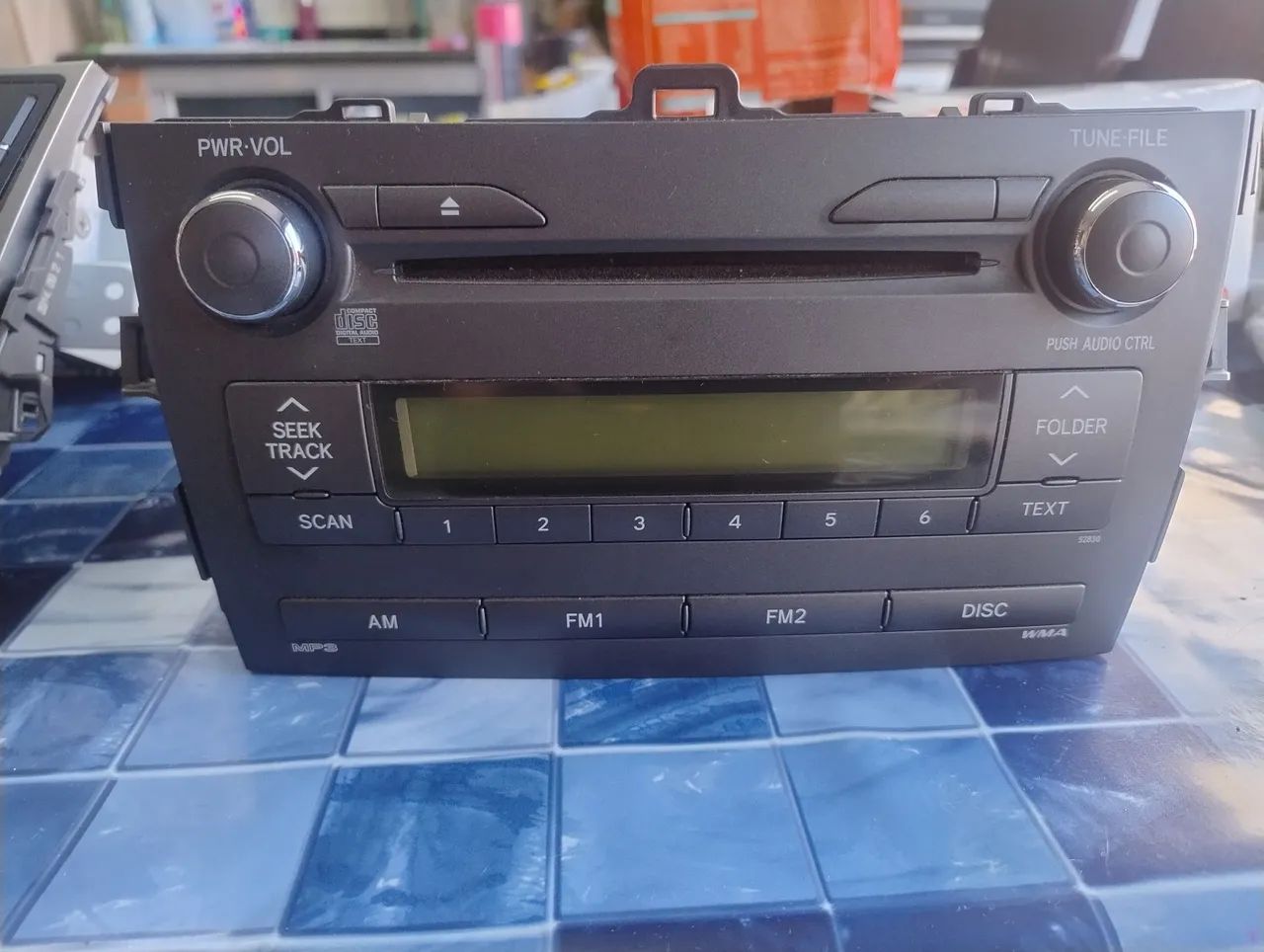 Rádio CD Toyota 
