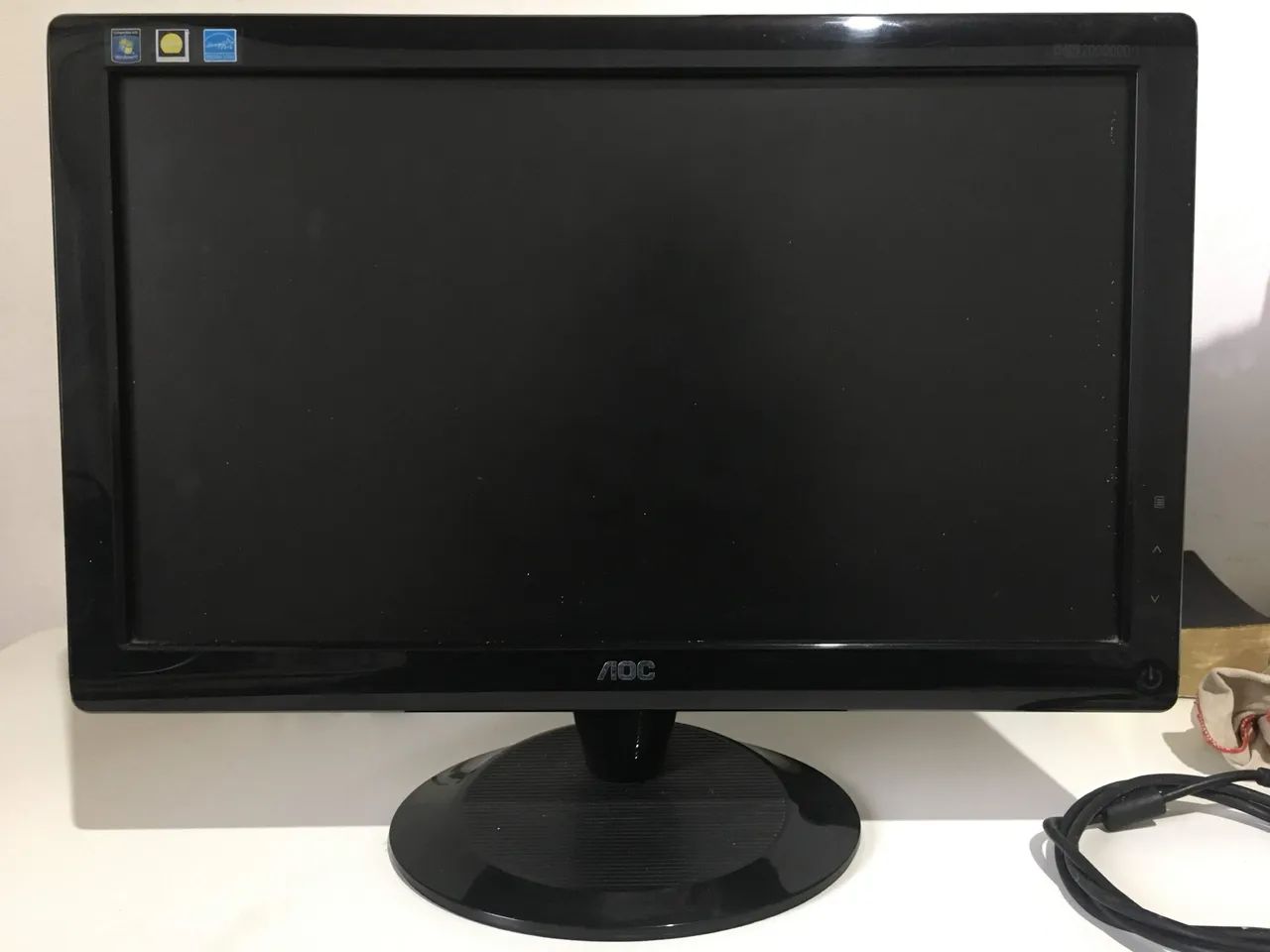 Monitor AOC 18.5? VGA