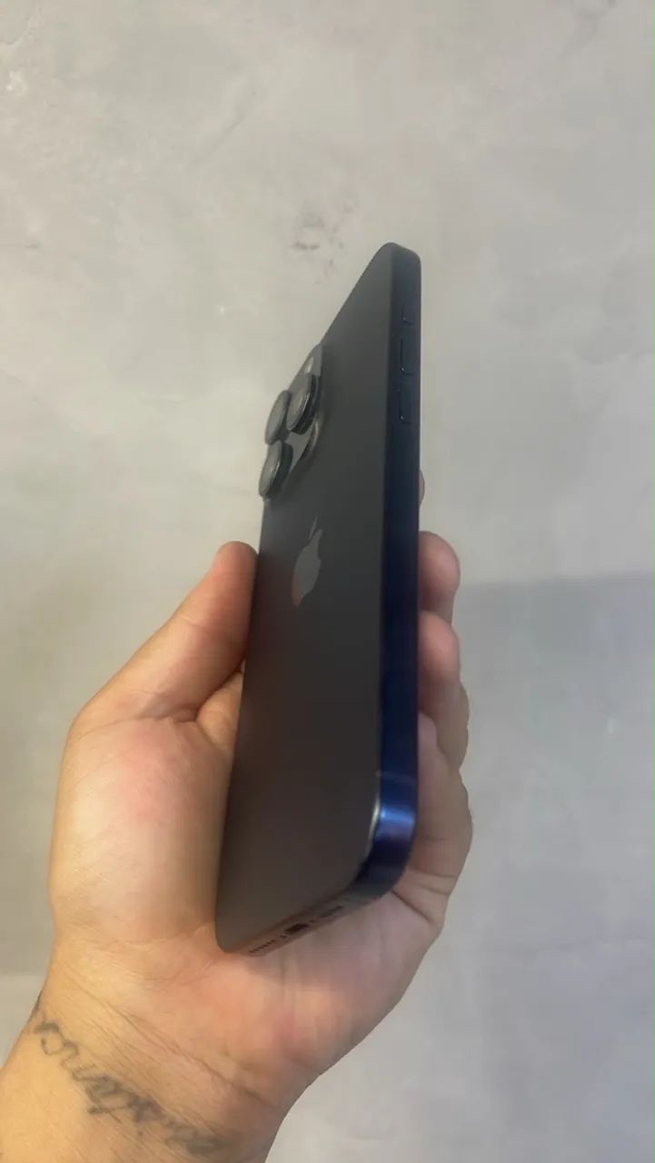 iPhone 15 pro max 256 Azul - Foto 3
