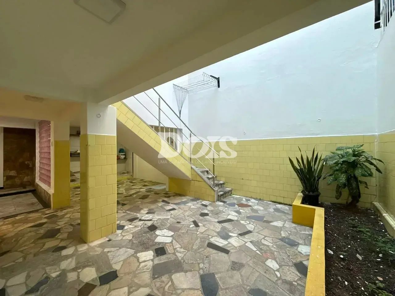 ALUGUEL / Casa Comercial Para Locação no Centro de Vitória! - Foto 2