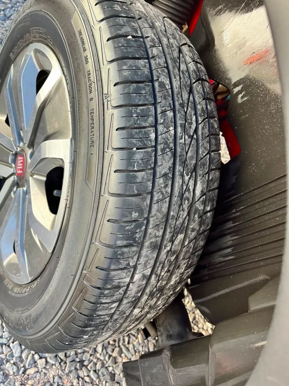 Fiat Toro Freedom 1.8 16V Flex Aut. 2019 - Foto 3