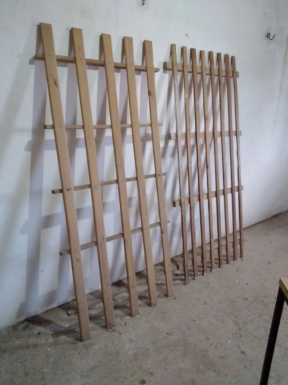 2 Estrados de Cama em Ótimo Estado - Aproveite!