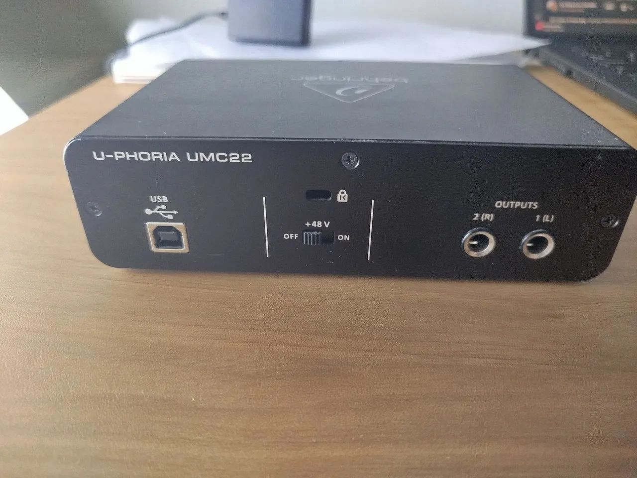 Interface de áudio Behringer - Foto 3