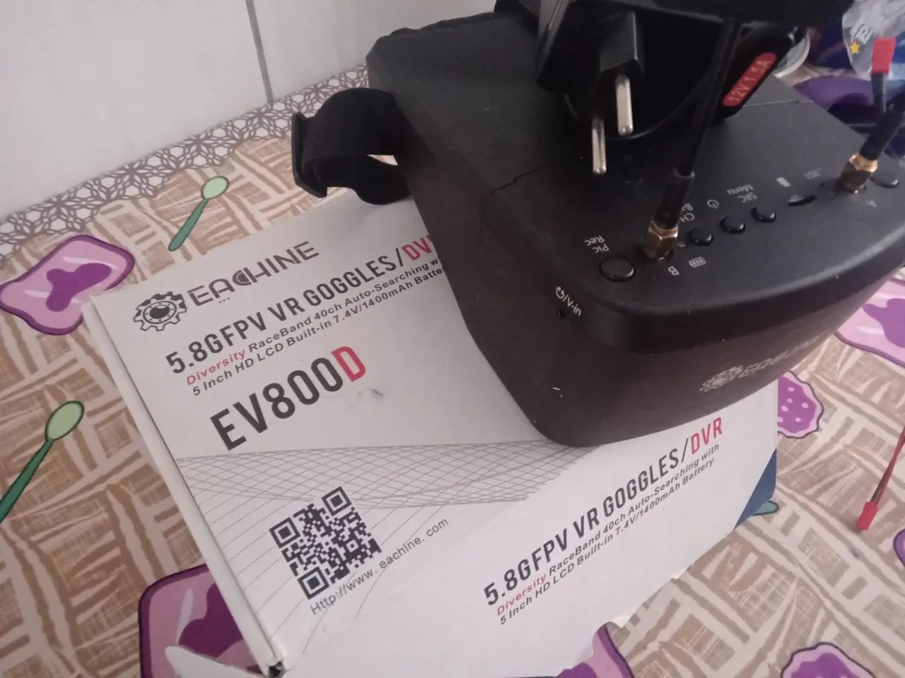 Oculos FPV EACHINE EV800D 5.8GFPV Analógico - Foto 4