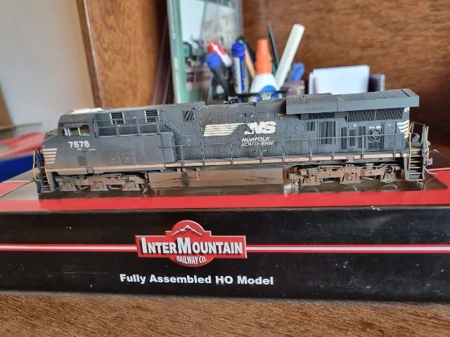 LOCOMOTIVA INTERMOUNTAIN HO ES44 NS DCC SOM - Foto 2