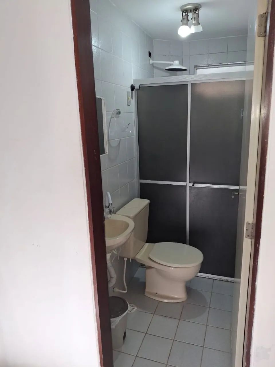 Quarto disponível em apartamento mobiliado e compartilhado - Foto 5