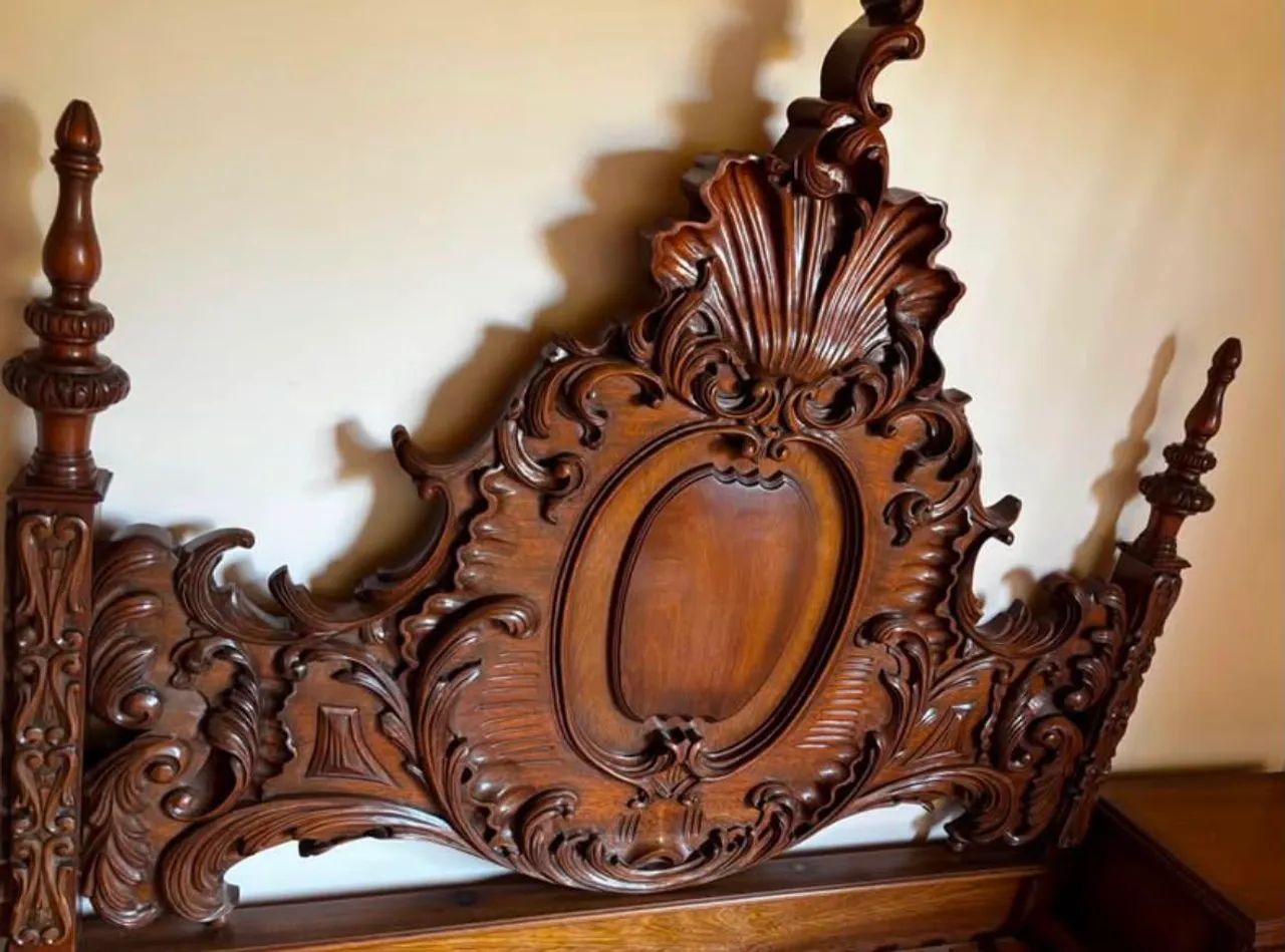 Cama e criados-mudo estilo colonial - Foto 4