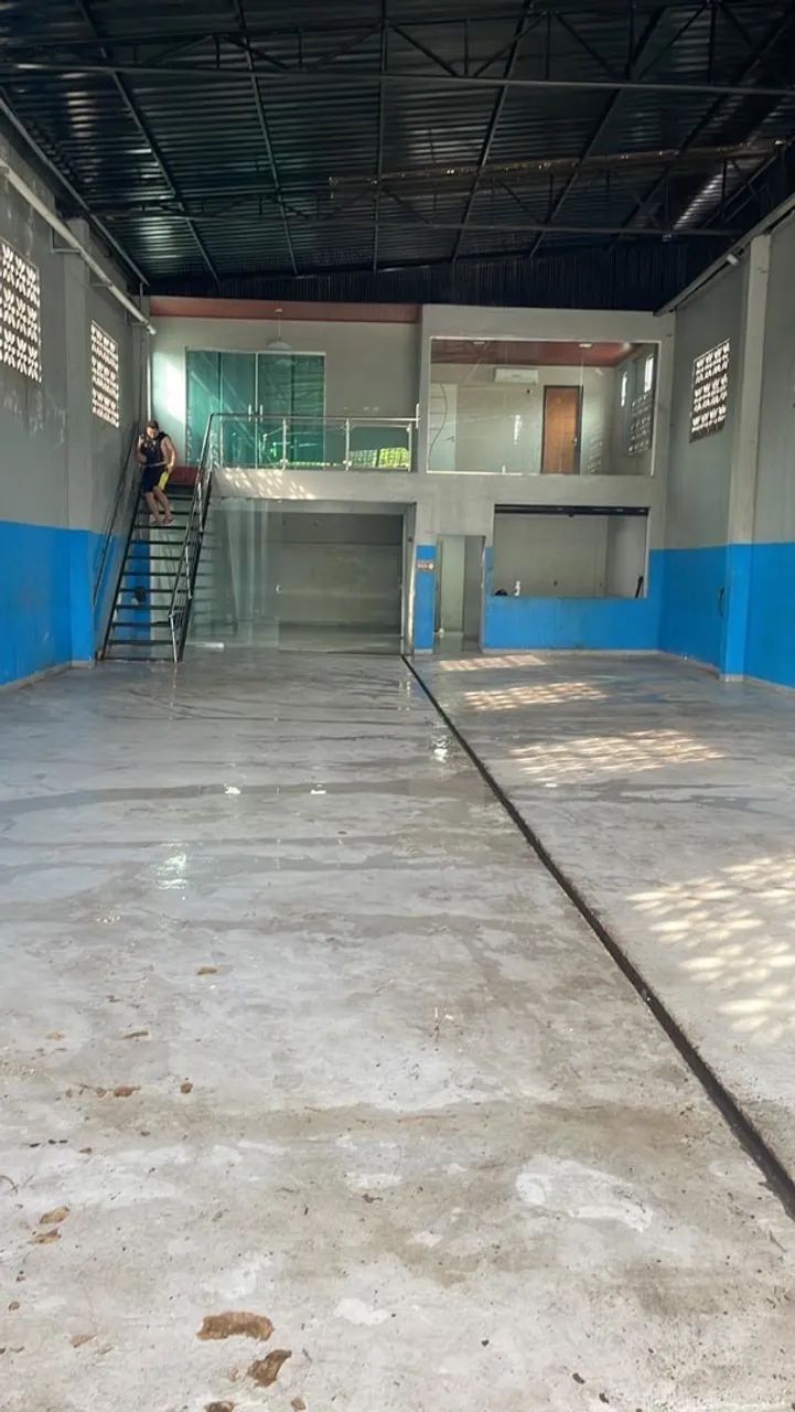 GALPO COM APARTAMENTO 
