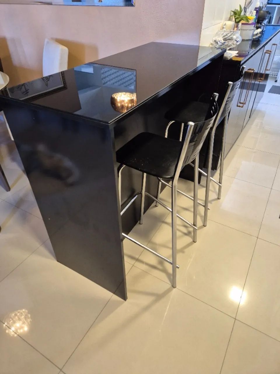 Bancada de Cozinha com 2 banquetas