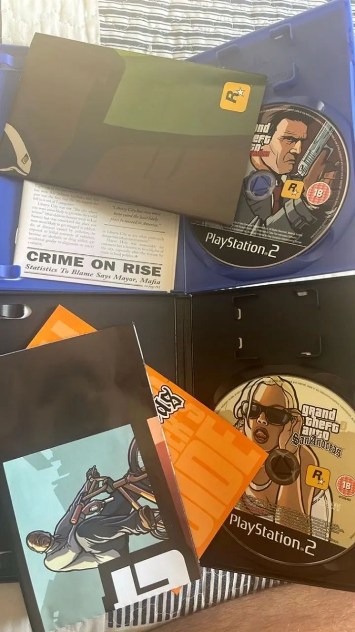 GTA PS2 Originais - Mapa e manual - Foto 3