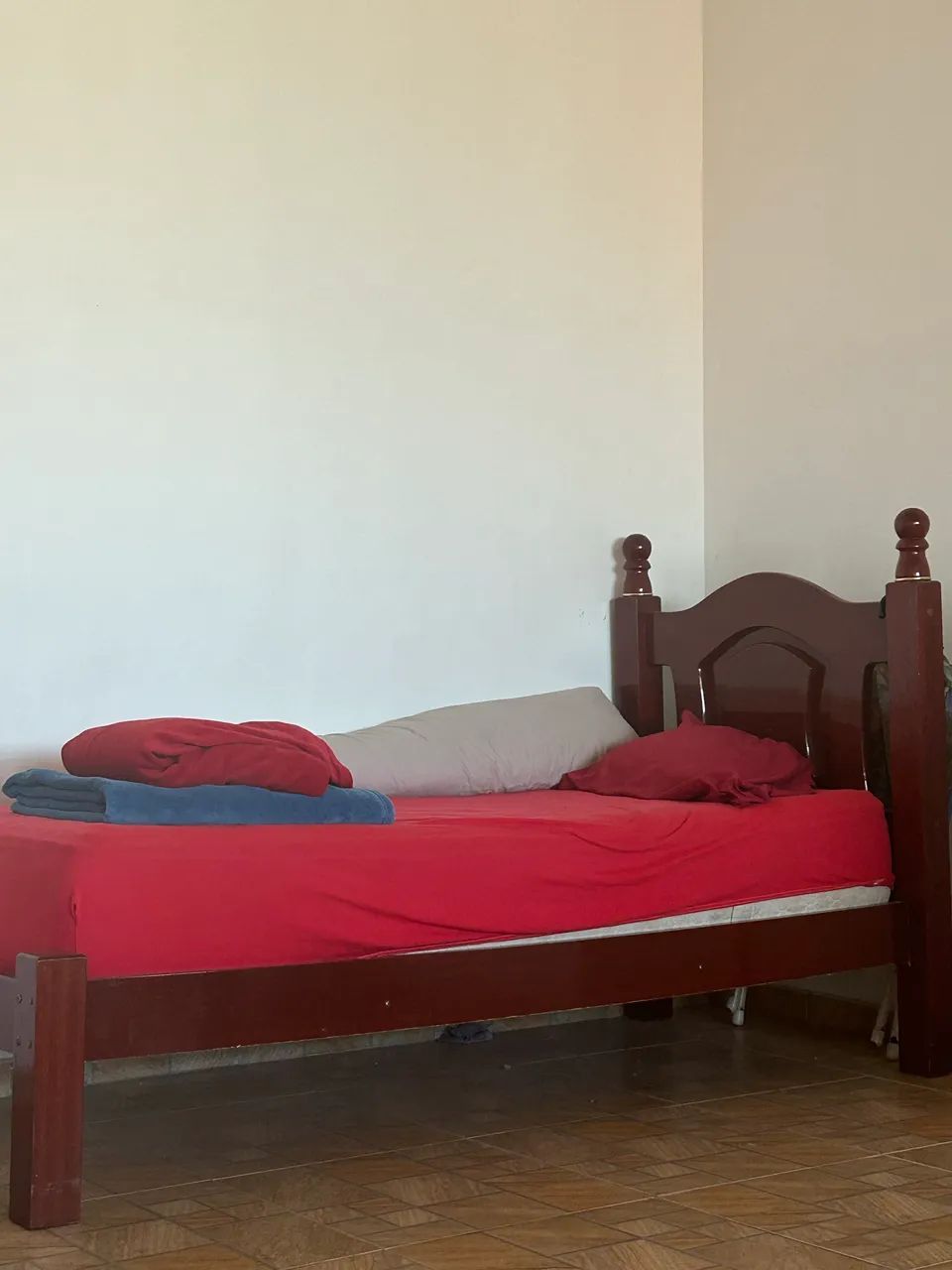 Cama de solteiro 