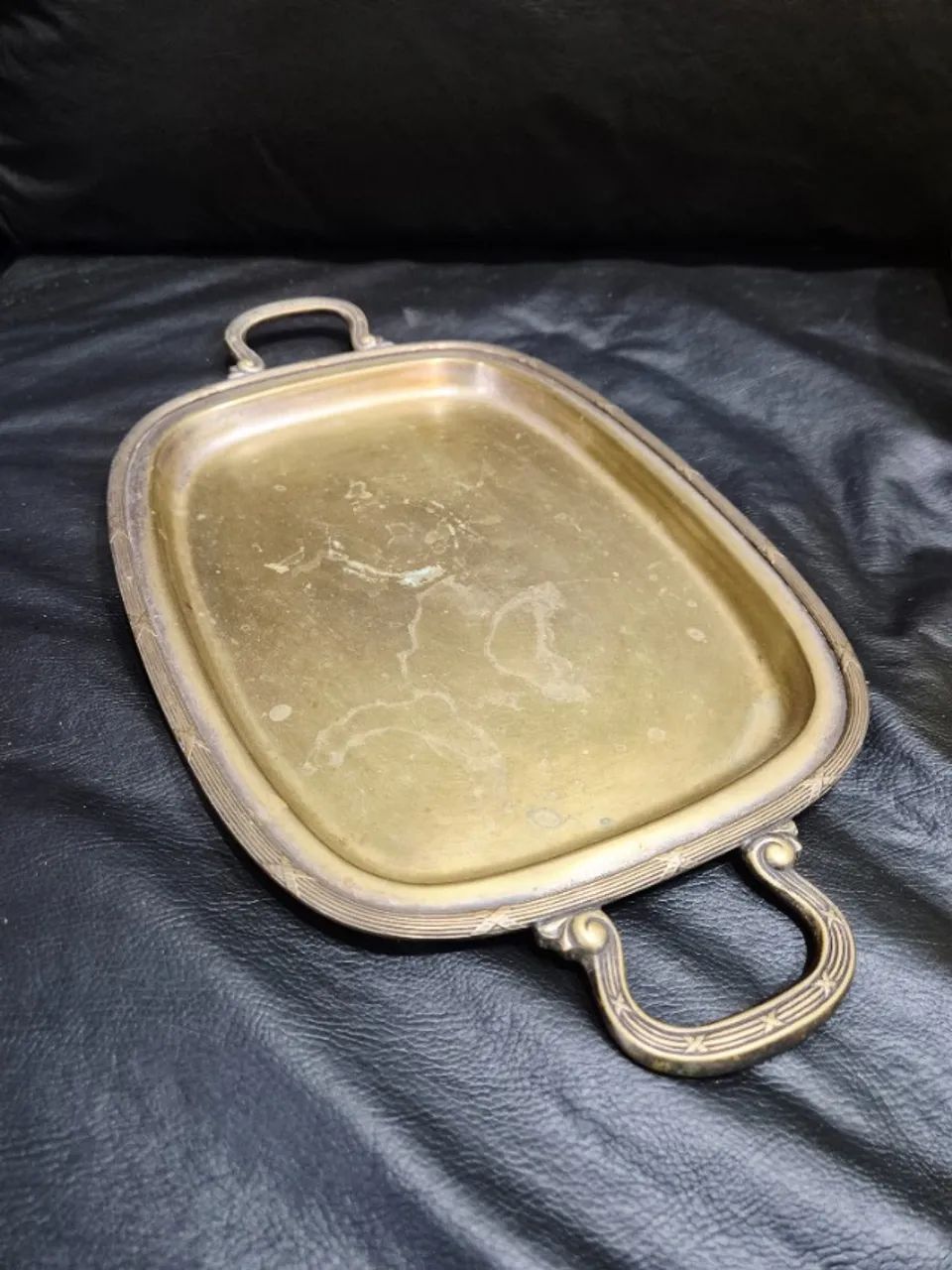 Bandeja Grande de Latão Vintage com Alças 40cm - Bandeja de Serviço Decorativa