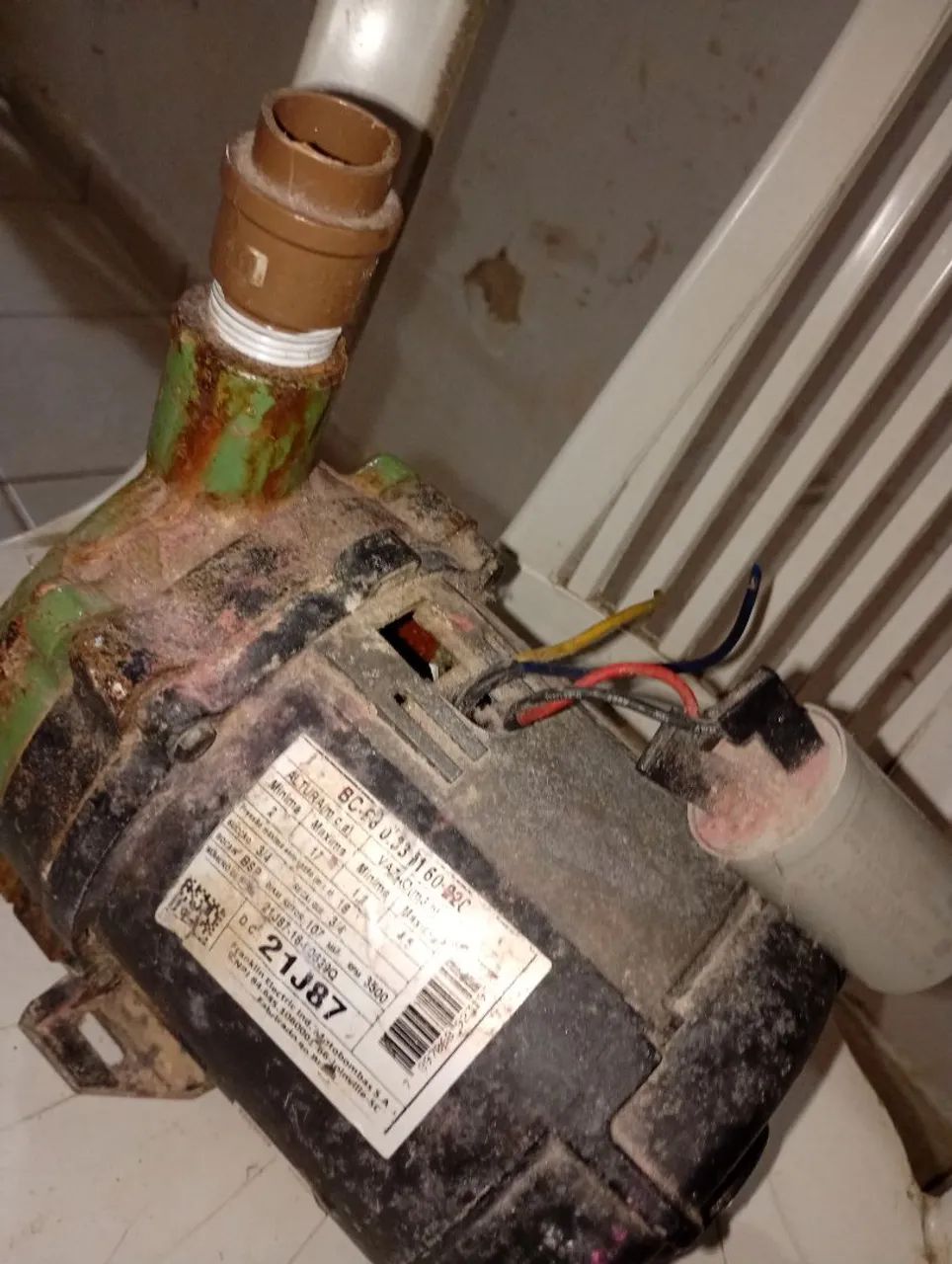 Bomba d'água Usada 