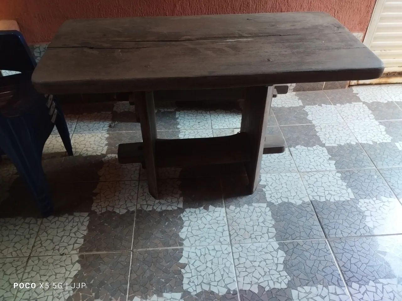 Mesa rústica com 2 bancos - Foto 2