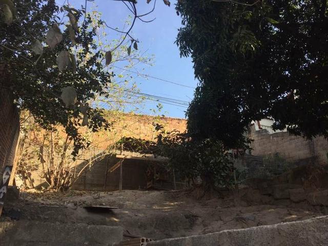 Casa com quintal lote para 2 ruas no Califórnia - Foto 2