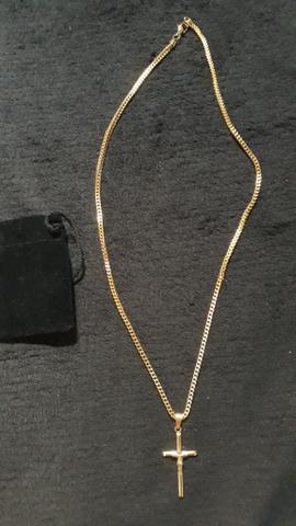 Cordão com crucifixo banhado a ouro 18k - Foto 2