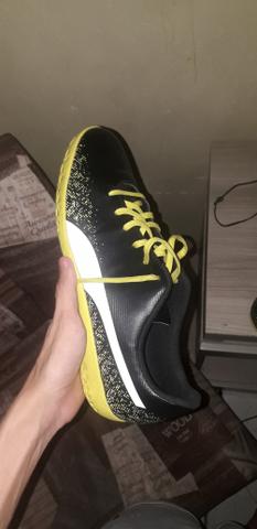 Tênis de futsal Puma