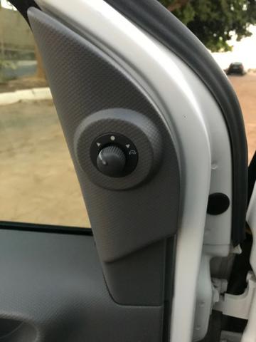 Vendo Palio Essence 1.6 Manual Completo 2014/2015 - Único dono - Foto 7