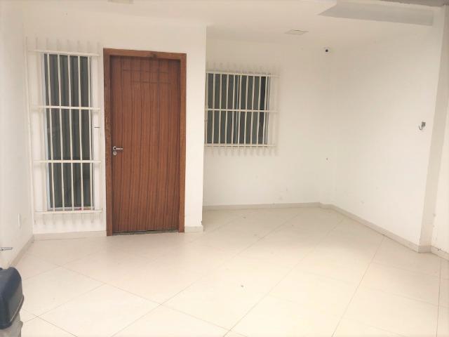 Casa com duas suites com moveis planejados no Jardim Itapemirim - Foto 2