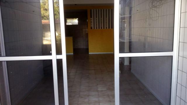 Aluga-se apartamento térreo na Tabuba - Foto 4