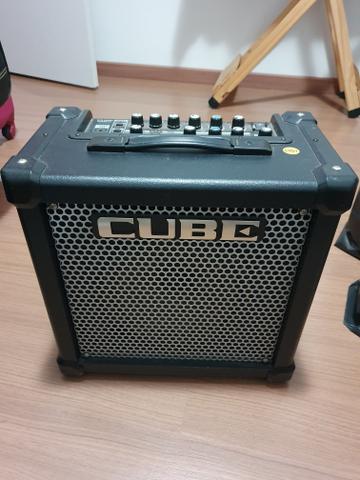 Roland Gx20 com pedaleira integrada